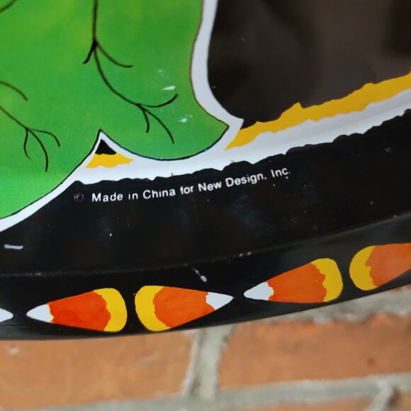 Vintage Halloween Pumpkin Tin Serving Tray – Candy Corn Border 13" Cutesy - Picture 3 of 5